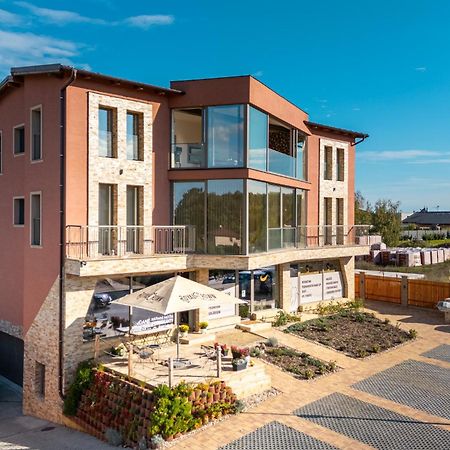 Laskara Garden Apartment By Prague Forest Nové Jirny エクステリア 写真