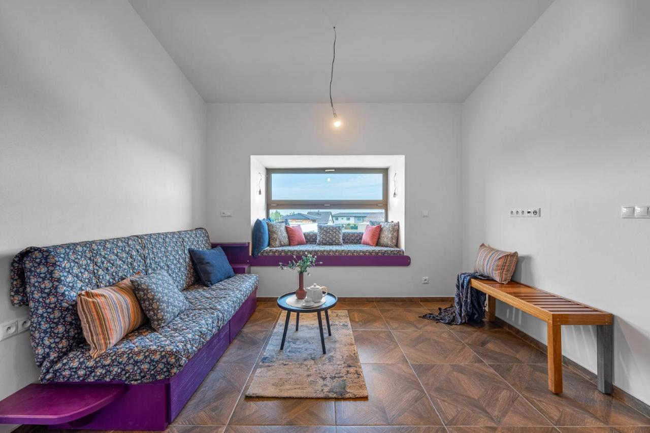 Laskara Garden Apartment By Prague Forest Nové Jirny エクステリア 写真