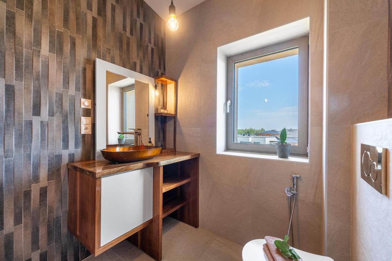 Laskara Garden Apartment By Prague Forest Nové Jirny エクステリア 写真