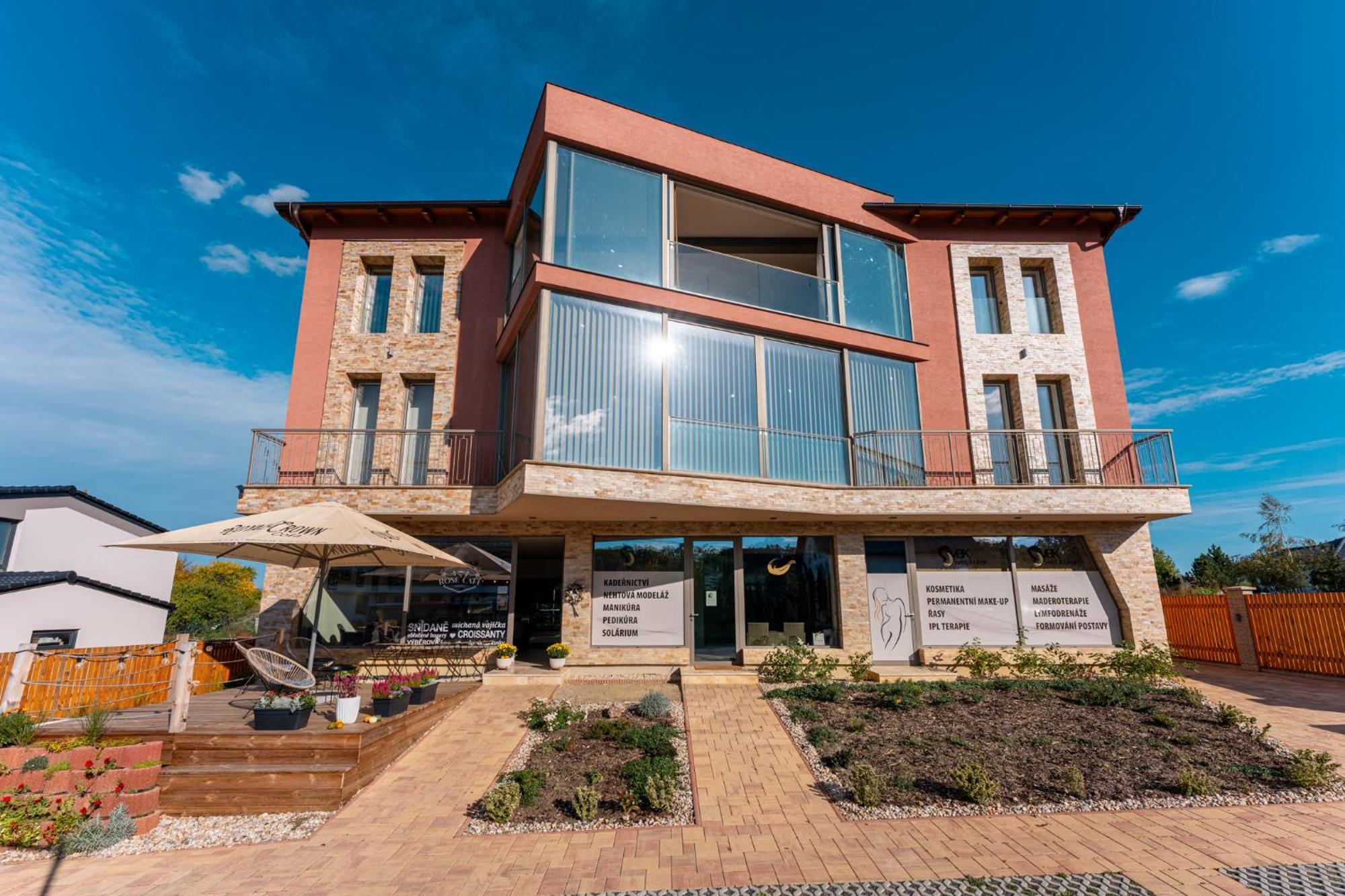 Laskara Garden Apartment By Prague Forest Nové Jirny エクステリア 写真